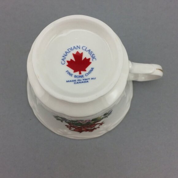 Vtg Canadian Classic Prince Charles Lady Diana Royal Wedding Teacup and Saucer - Picture 4 of 14